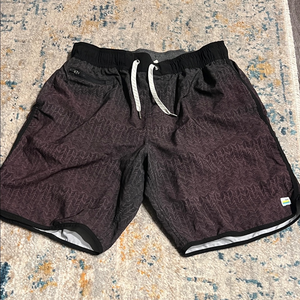 Vuori Men's Black Patterned Swim Shorts